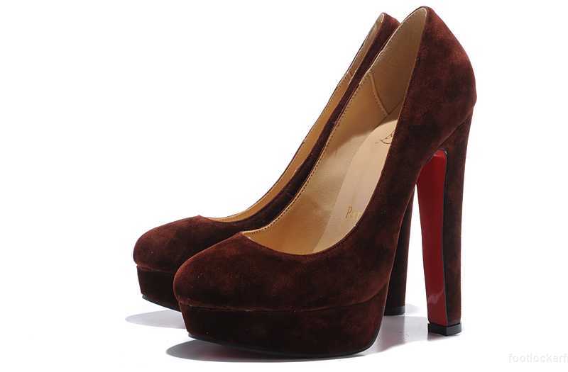 Christian Louboutin Studded Pumps Pas Cher Enstock Cheap Chaussures Christian Louboutin Pas Cher